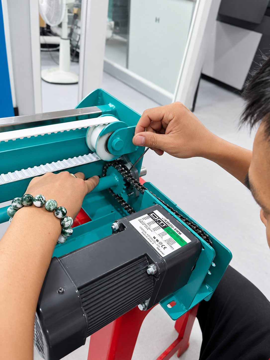 Máy phun sơn tự động SV03 3