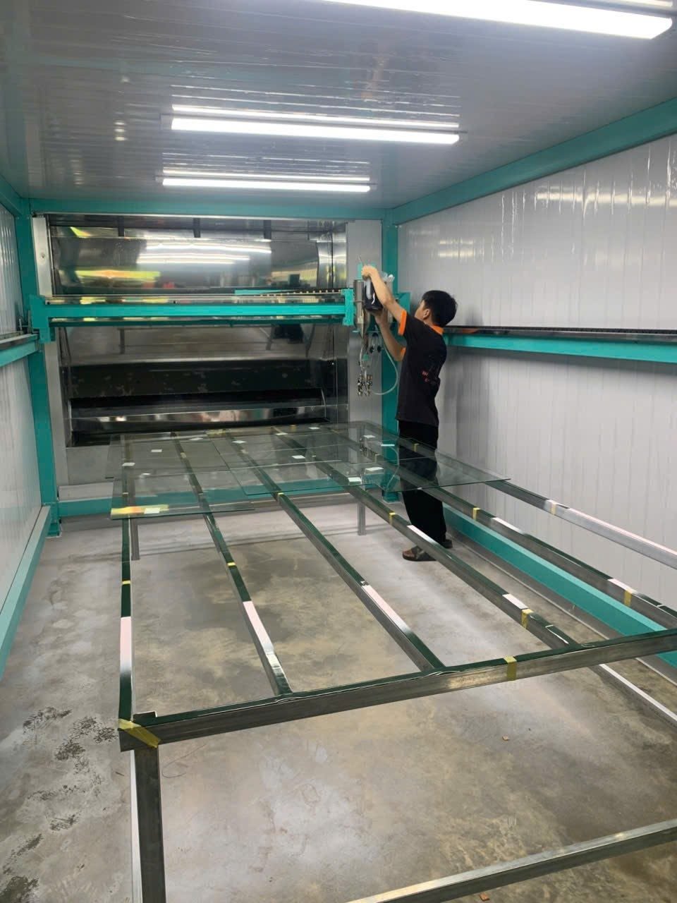 Bố trí bàn sơn kính tại Đài Xù
